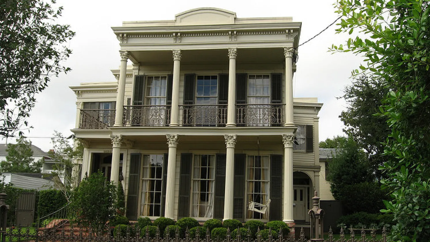 Building on First Street, Garden District, New Orleans