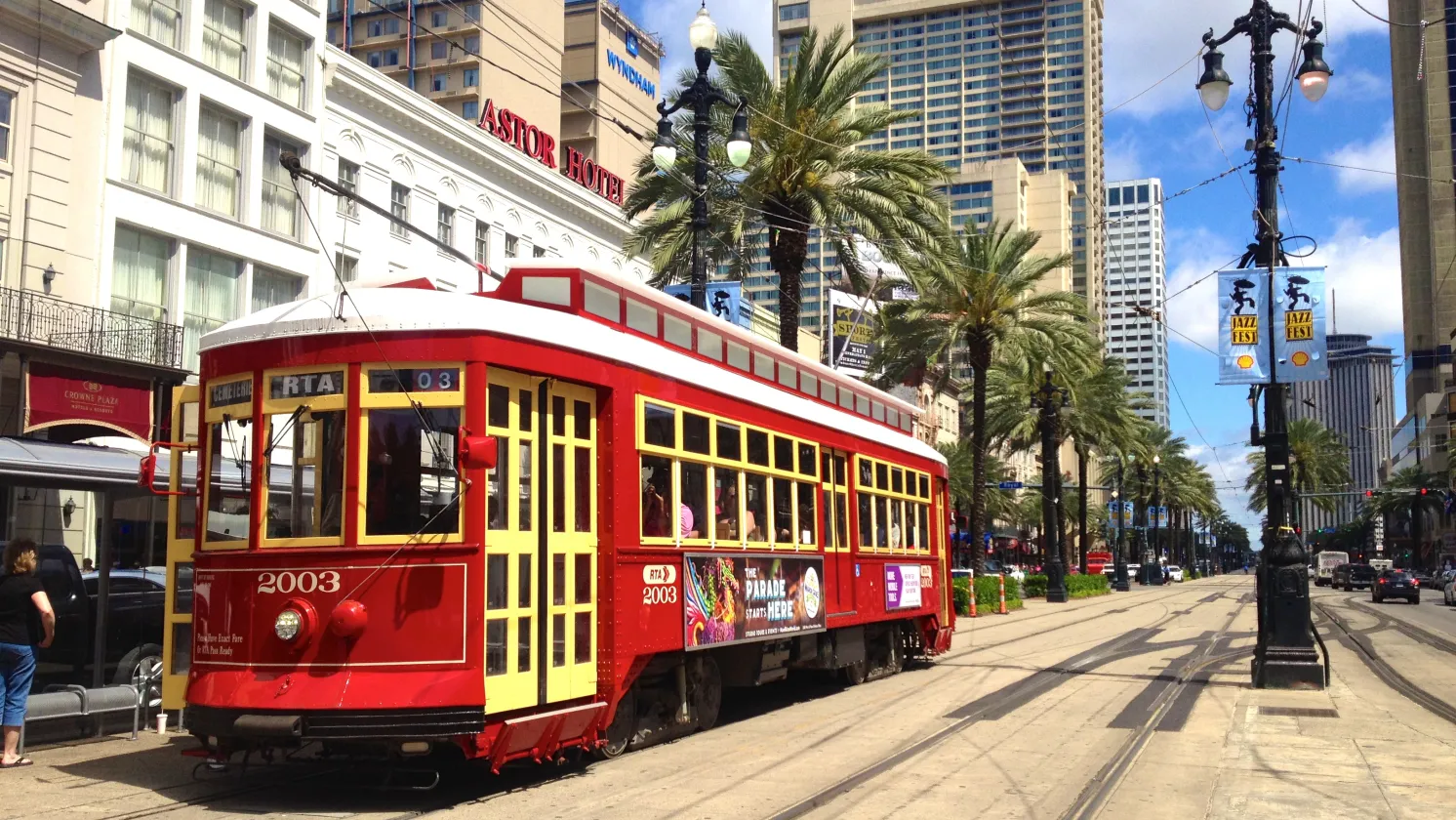 New Orleans streetcar by Didier Moïse