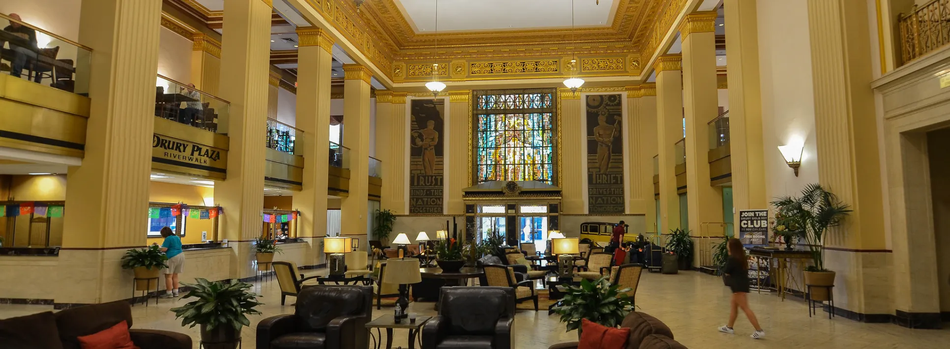 Drury Plaza hotel lobby by Mark Levisay